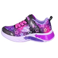 Alternative view of Skechers -